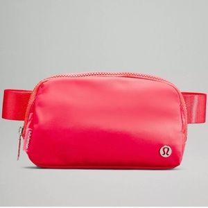 Lulu lemon belt bag